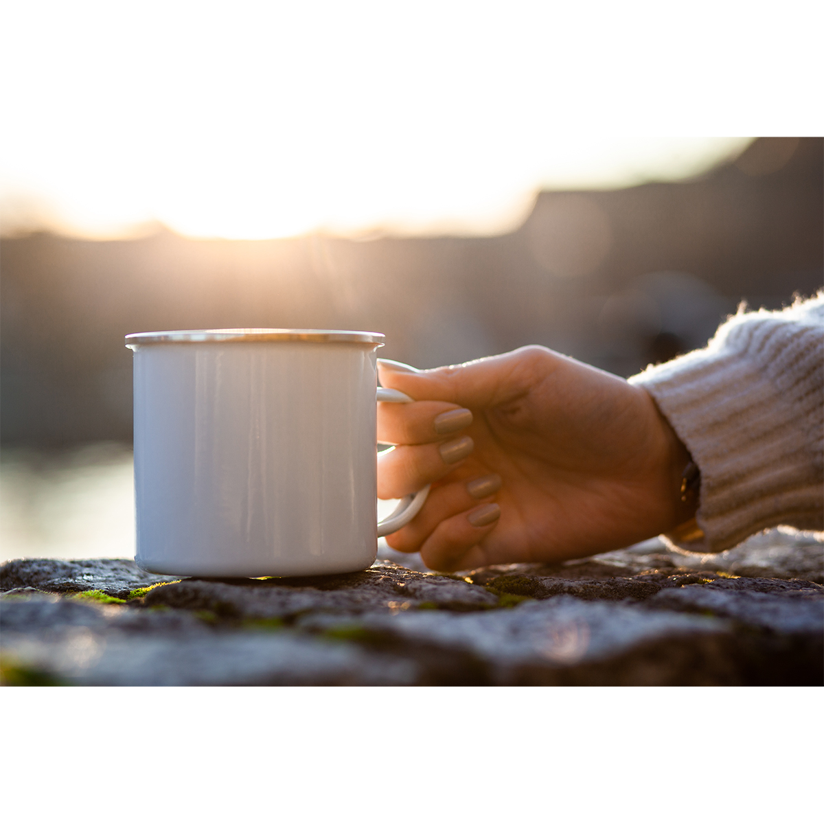 R08230.06.O - Kubek emaliowany Oldie 500 ml, biały - druga jakość